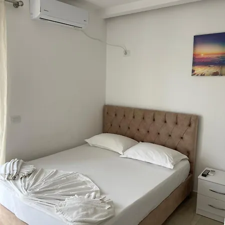 White شقة كساميل